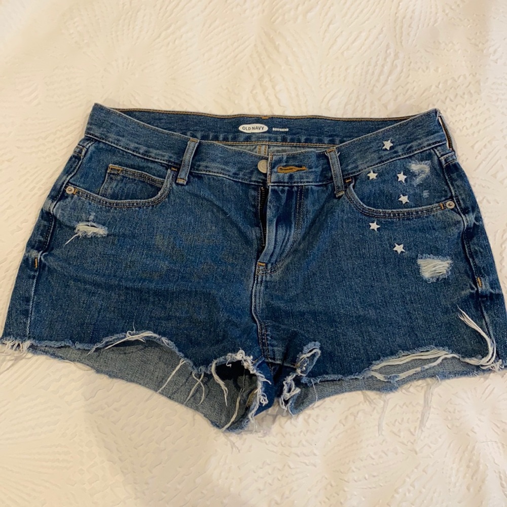 Boyfriend denim shorts with stars